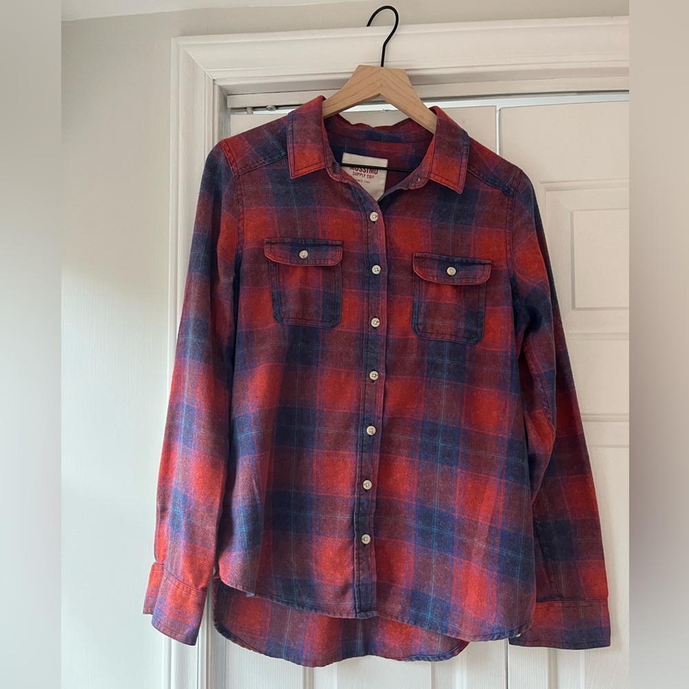 Mossimo Women’s Red and Blue Plaid Button-Up Shirt